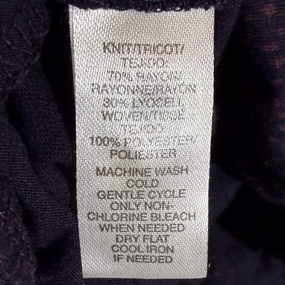 LOFT Navy/Red dots Women's Blouse Size Medium - Picture 9 of 9